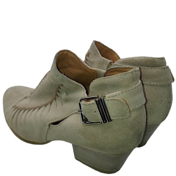 Franco Sarto Great Suede Tan Booties Women's Size 6 1/2 - Picture 2 of 11